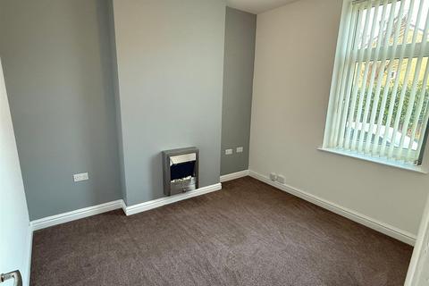 undefined, Dall Street, Burnley