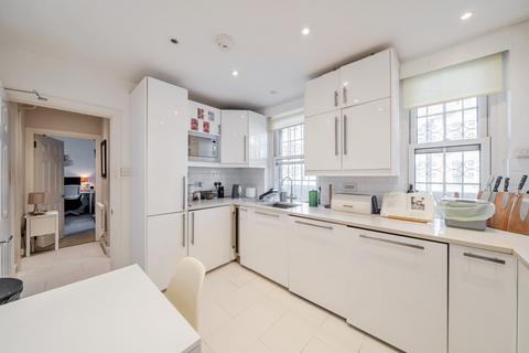 3 bedroom flat for sale, Doddington Grove, London, SE17