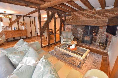 3 bedroom link detached house to rent, High Street, Hatfield Broad Oak, Bishop's Stortford