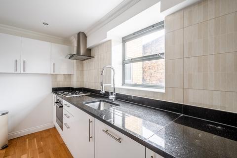 2 bedroom apartment to rent, Woodseer Street, E1