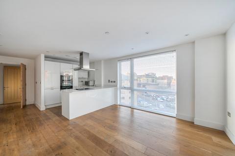 2 bedroom flat to rent, Maritime Walk, Southampton SO14