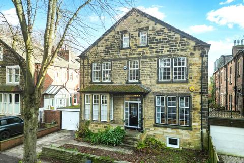 5 bedroom detached house for sale, Oakwood Drive, Oakwood, Leeds