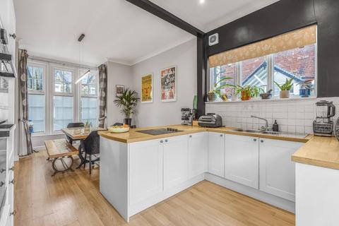 5 bedroom detached house for sale, Oakwood Drive, Oakwood, Leeds