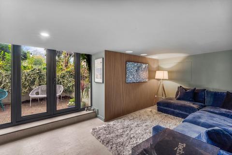 5 bedroom detached house for sale, Oakwood Drive, Oakwood, Leeds