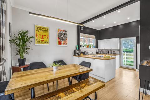 5 bedroom detached house for sale, Oakwood Drive, Oakwood, Leeds