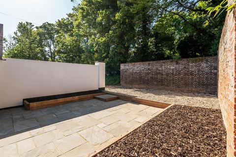 undefined, GIVONS GROVE, LEATHERHEAD, KT22