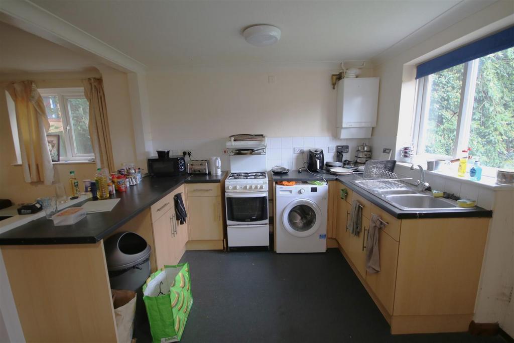 Kitchen a.JPG