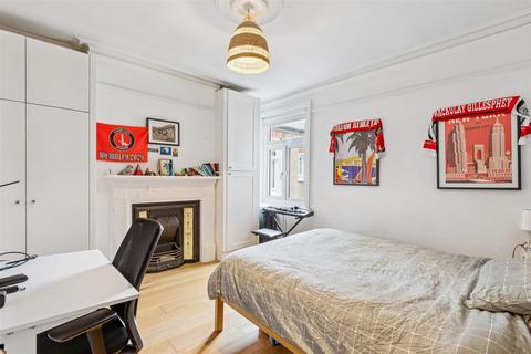 undefined, Beverstone Road, London