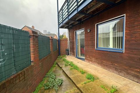 undefined, Flat 4 Innova Court, 1A Leslie Park Road, Croydon, Surrey, CR0 6AT
