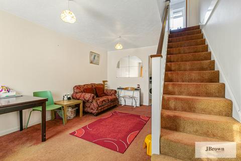 undefined, Heathlands Way, Greater London, TW4