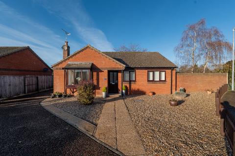 2 bedroom detached bungalow for sale, Neil Avenue, Holt