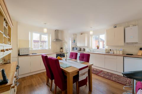2 bedroom detached bungalow for sale, Neil Avenue, Holt