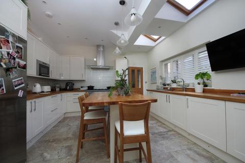 undefined, Woodfield Road, W5