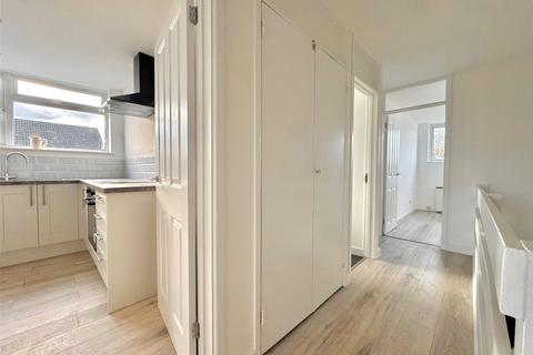 2 bedroom penthouse to rent, Willow Way, Farnham, Surrey, Surrey, GU9