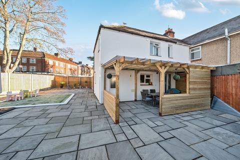 undefined, Stoneham Lane, Stoneham, Southampton, Hampshire, SO16