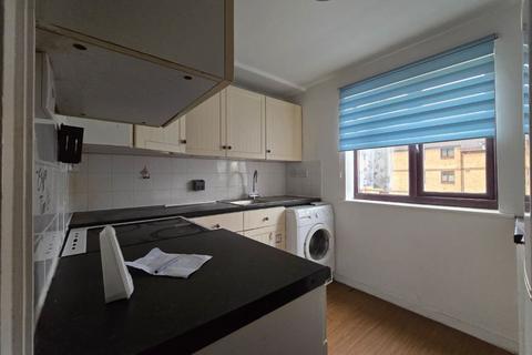 1 bedroom flat for sale, Flat 42 Willow Court, Spring Close, Dagenham, Essex, RM8 1SW