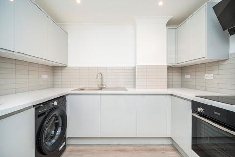 2 bedroom flat to rent, Old Street, London EC1V