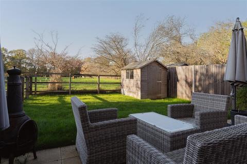 3 bedroom house for sale, Kings Cross Lane, South Nutfield, Redhill