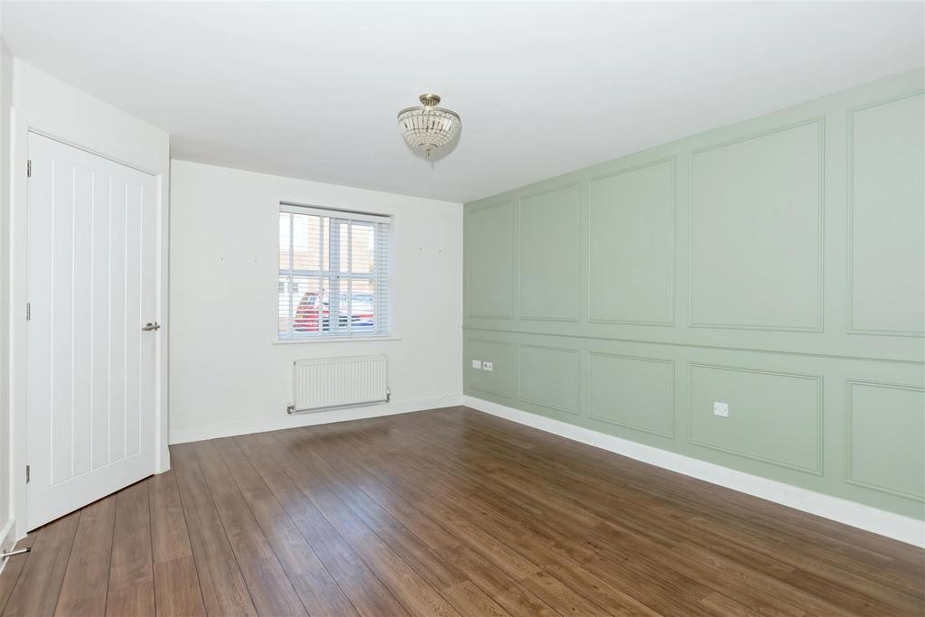 Nightingale Avenue 18.jpg