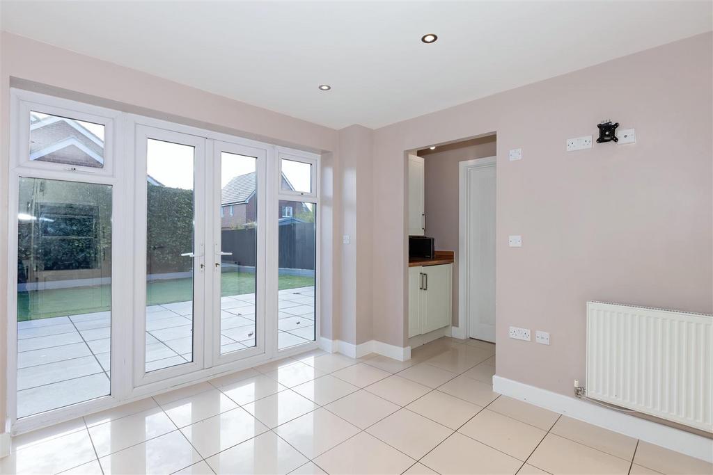 Nightingale Avenue 26.jpg