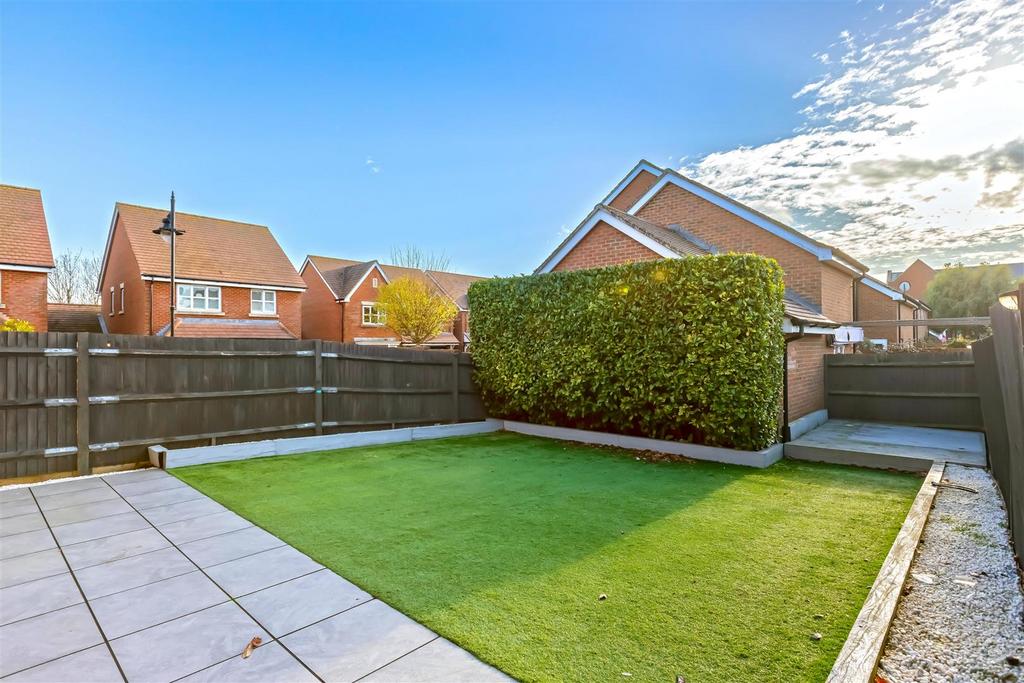 Nightingale Avenue 2.jpg