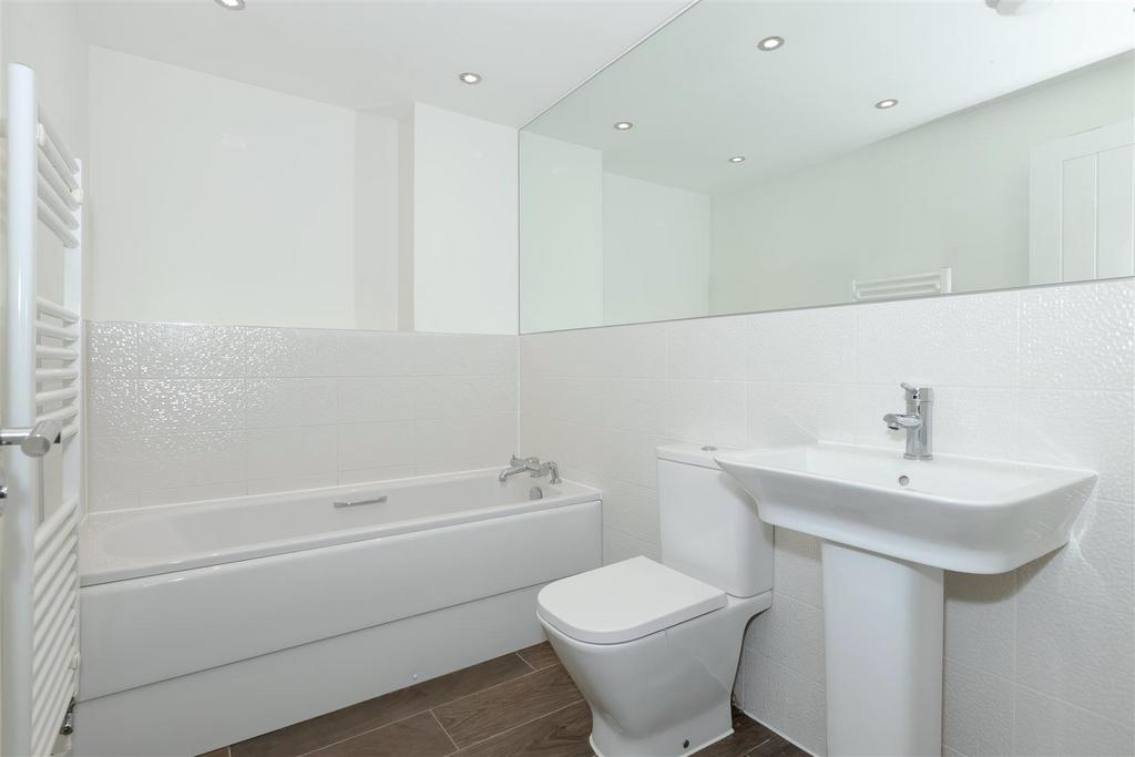 Nightingale Avenue 8.jpg
