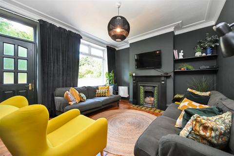 undefined, Henry Terrace, Yeadon, Leeds