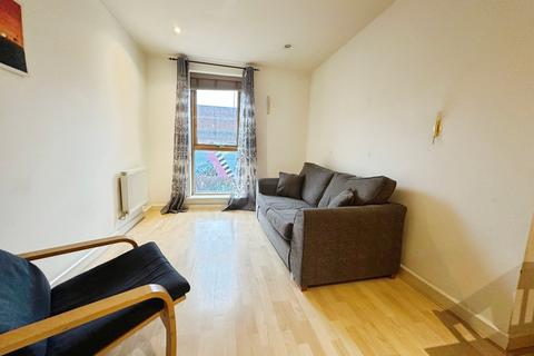 1 bedroom flat to rent, St James Quay, Brewery Wharf, Leeds, LS10