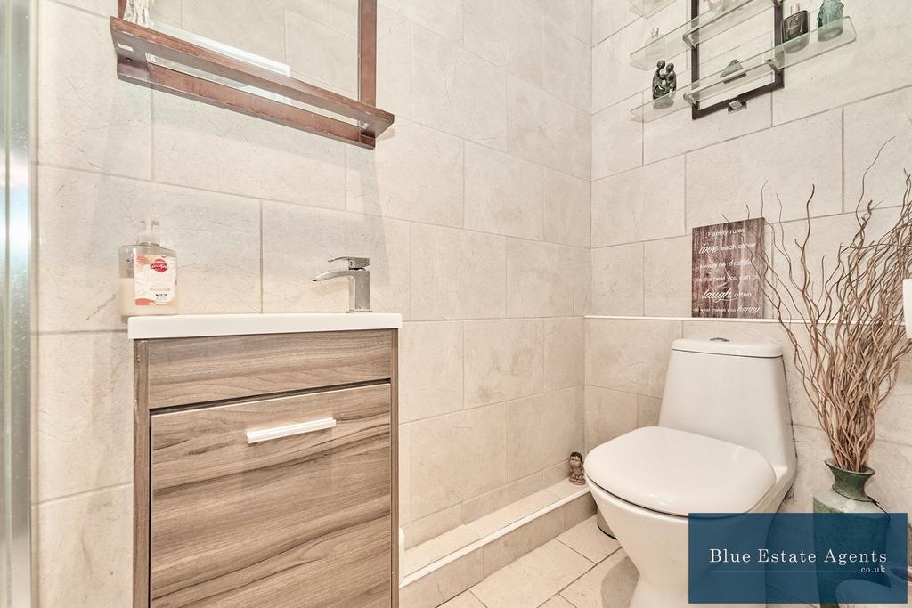 Ground Floor Shower & WC Suite