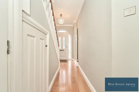undefined, Brabazon Road, Hounslow, TW5