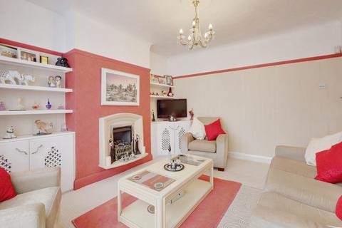 3 bedroom semi-detached bungalow for sale, The Crescent, Benfleet, SS7