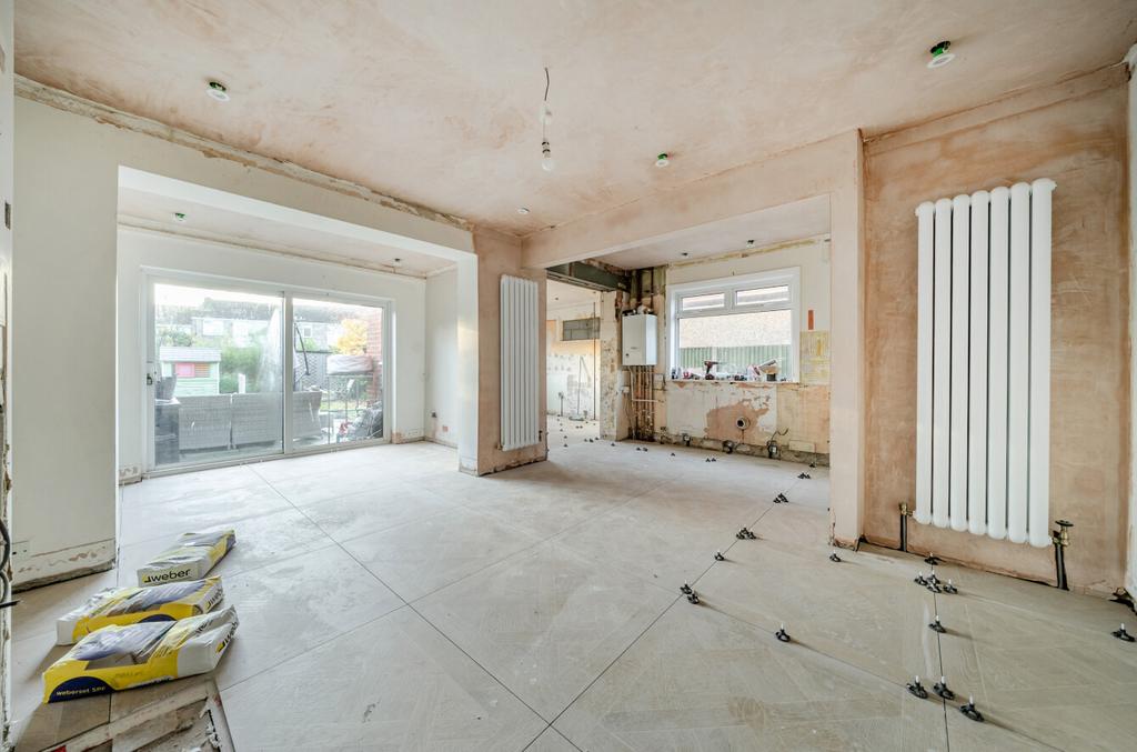 1384448 3 6924353...