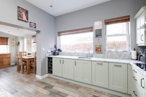 undefined, York Road, Haxby, York
