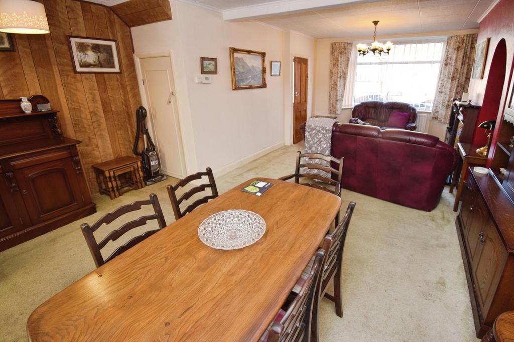 Living/Dining Room
