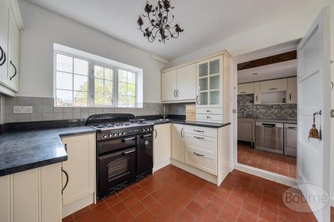 5 bedroom semi-detached house for sale, Upfolds Green, Guildford, Surrey, GU4