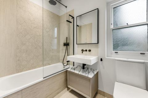 3 bedroom apartment to rent, Hamilton Terrace, St Johns Wood, London, NW8