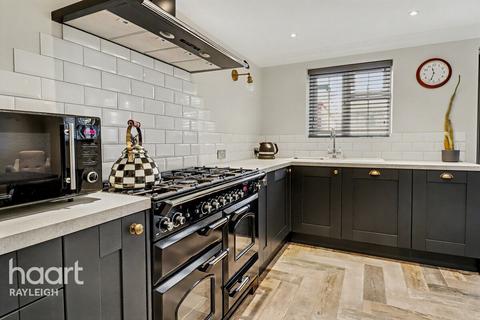 undefined, Cotswold Avenue, Rayleigh