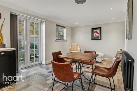 undefined, Cotswold Avenue, Rayleigh