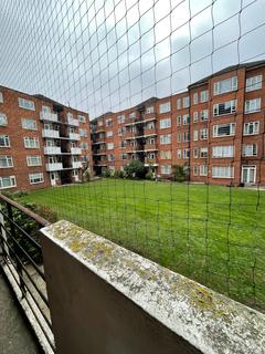 2 bedroom flat share to rent, Townshend Road, London NW8