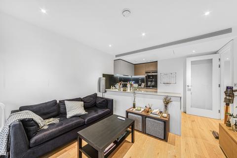 2 bedroom apartment for sale, Riverlight Quay London SW11
