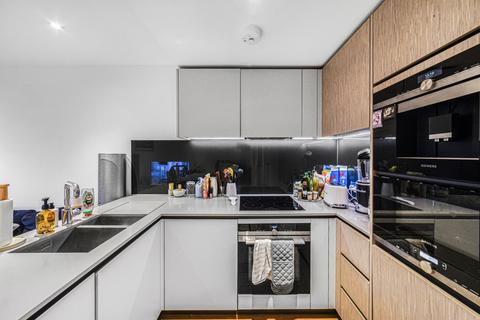 2 bedroom apartment for sale, Riverlight Quay London SW11