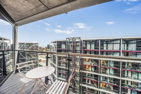 2 bedroom apartment for sale, Riverlight Quay London SW11