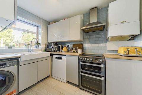 undefined, Lock Road, Ham TW10