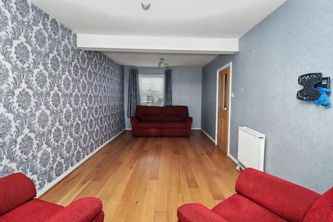2 bedroom terraced house to rent, Priory Road, Southampton SO17