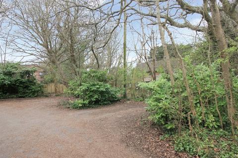 1 bedroom ground floor maisonette to rent, Torridge Gardens, Southampton SO18