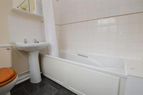 1 bedroom flat to rent, Caversham Road, Reading
