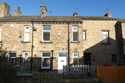 2 bedroom terraced house to rent, Bradford Road, Oakenshaw
