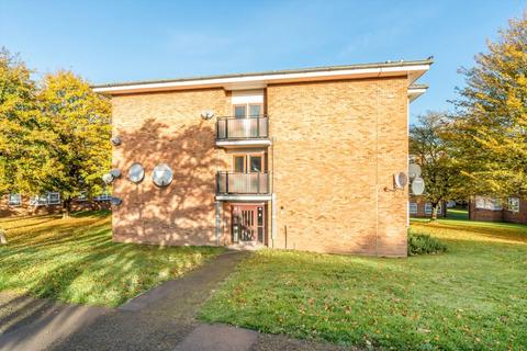undefined, Pert Close, London N10