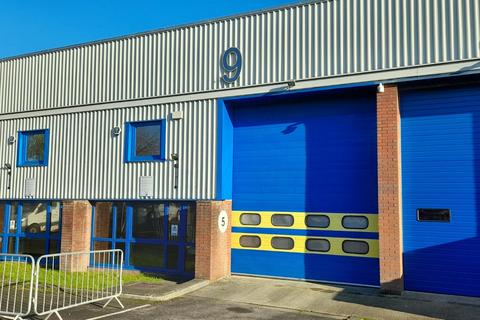 Industrial unit to rent, Fyfield Rd Weyhill SP11 8HU