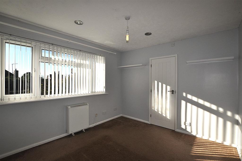 Bedroom 1.JPG